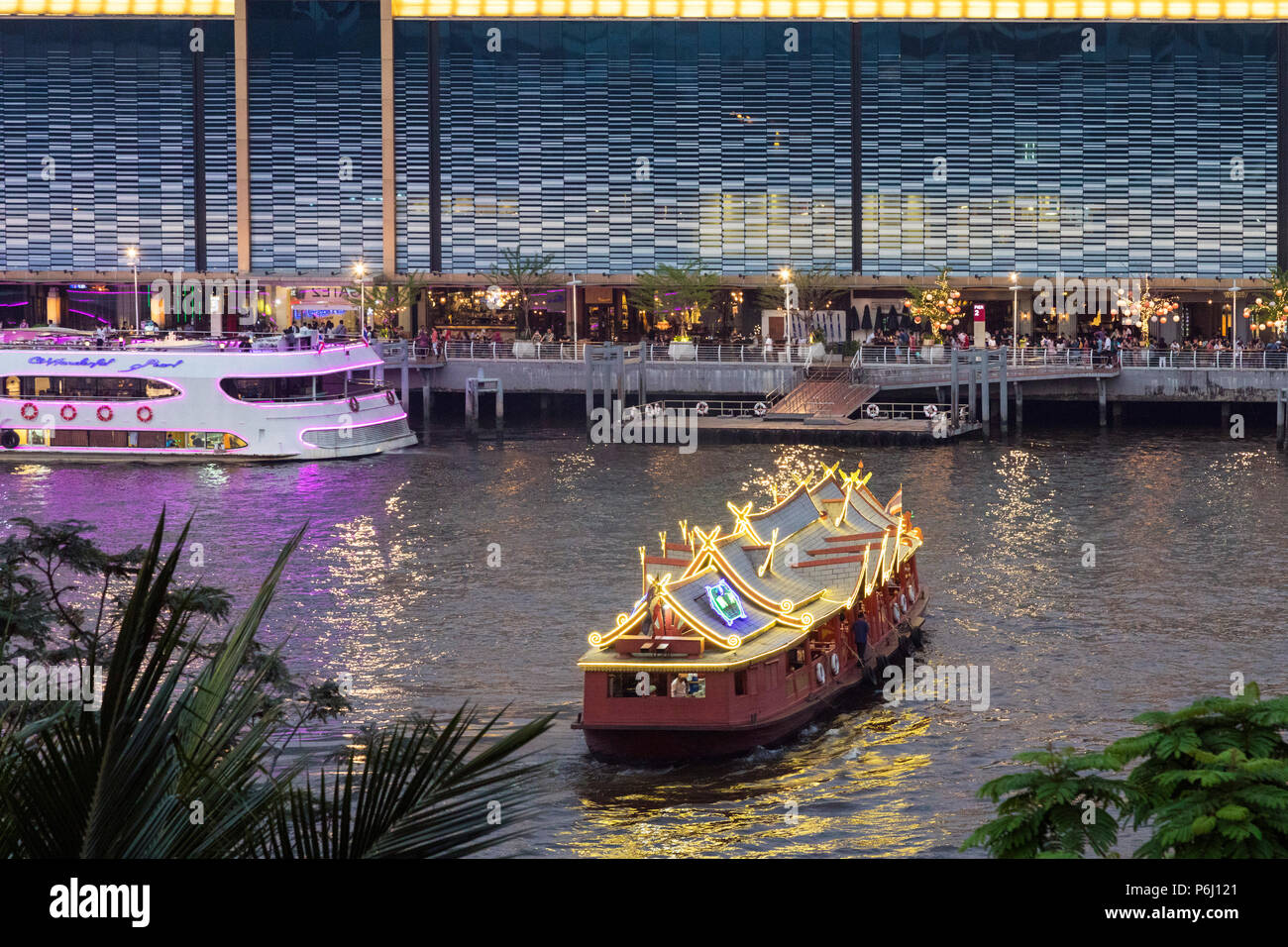 River City Shopping Mall sur la rivière Chao Phraya, Bangkok, Thaïlande Banque D'Images