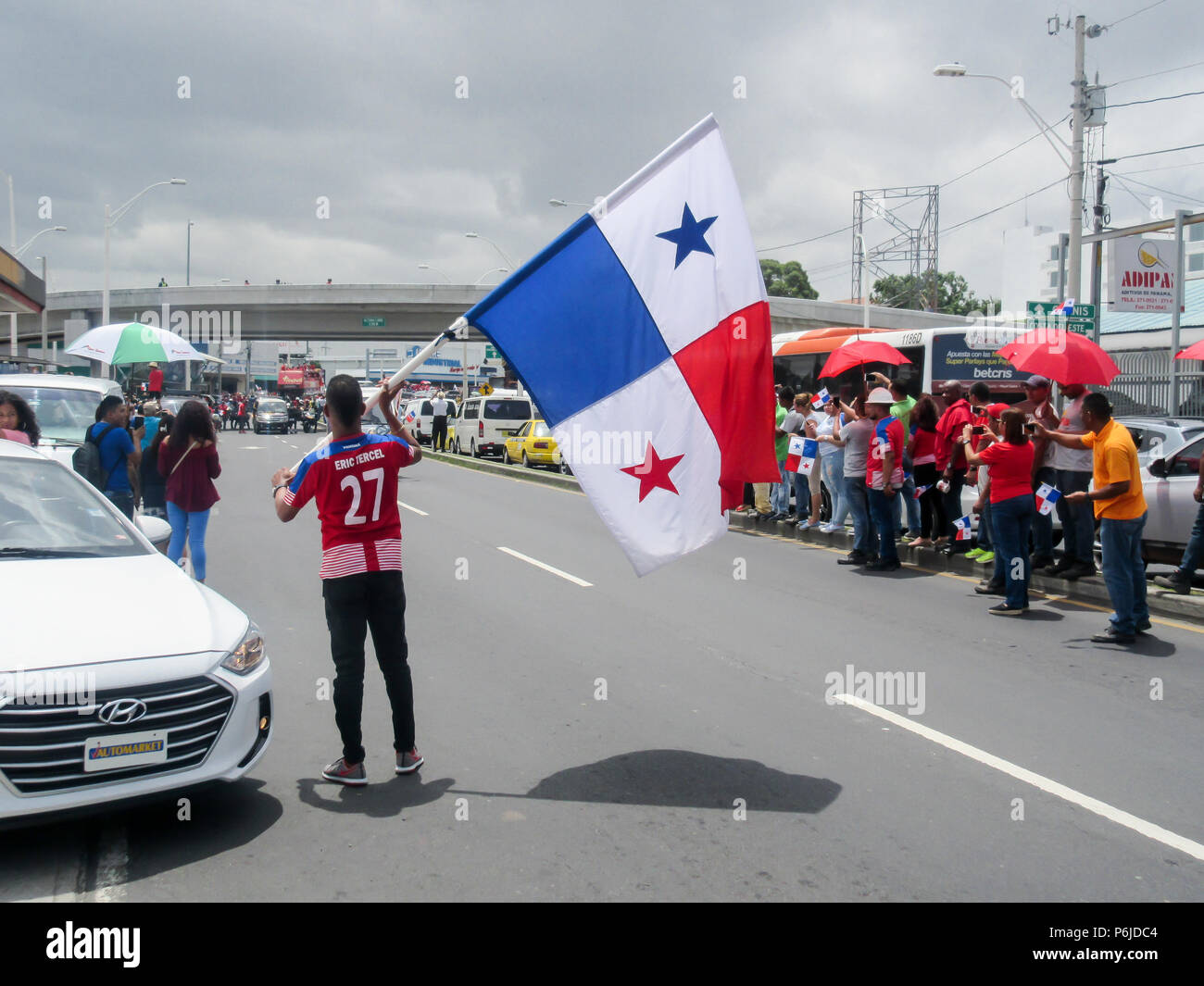 La ville de Panama, Panama - Jun 30, 2018 : le Panama se félicite de son équipe nationale de football après avoir participé à la Coupe du Monde FIFA 2018 : Crédit d'Mabelin Santos/Alamy Live News Banque D'Images
