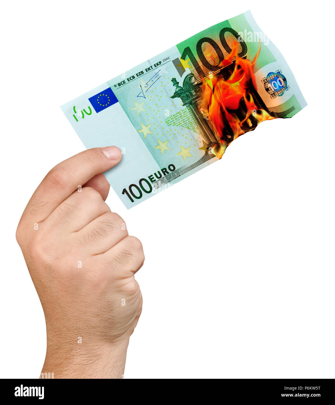 Main tenant 100 euro banknote brûlant dans les flammes isolated Banque D'Images