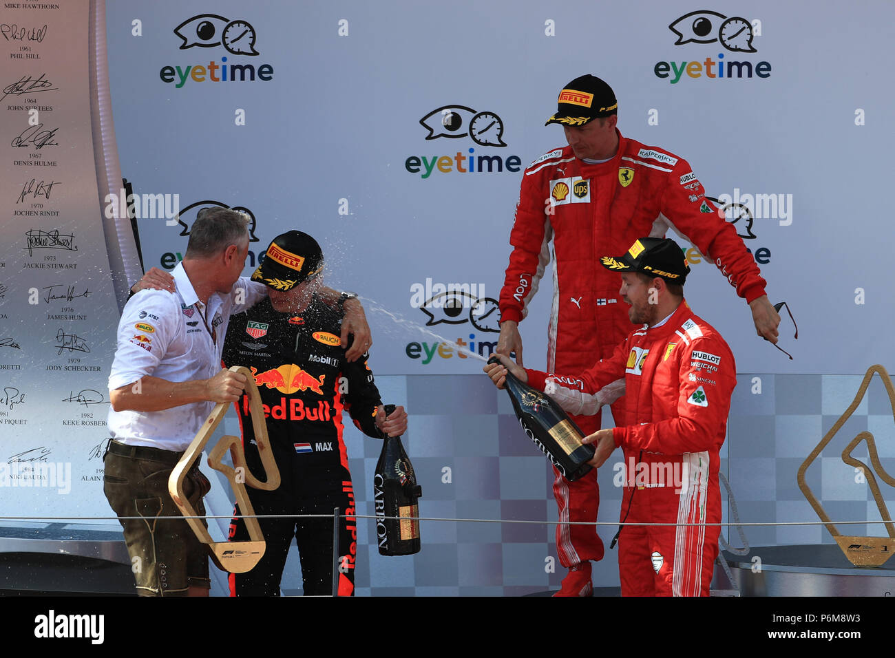 Aston Martin Red Bull Racing Banque D Image Et Photos Alamy Aston Martin Red Bull Racing Banque D Image Et Photos Alamy