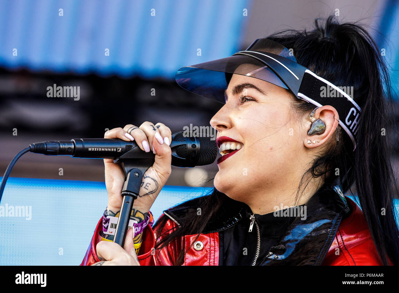 Le Danemark, Roskilde - 1 juillet 2018. La chanteuse pop suédoise Miriam Bryant effectue un concert live au cours de la Danish music festival Festival de Roskilde en 2018. (Photo crédit : Gonzales Photo - Peter Troest). Gonzales : Crédit Photo/Alamy Live News Banque D'Images