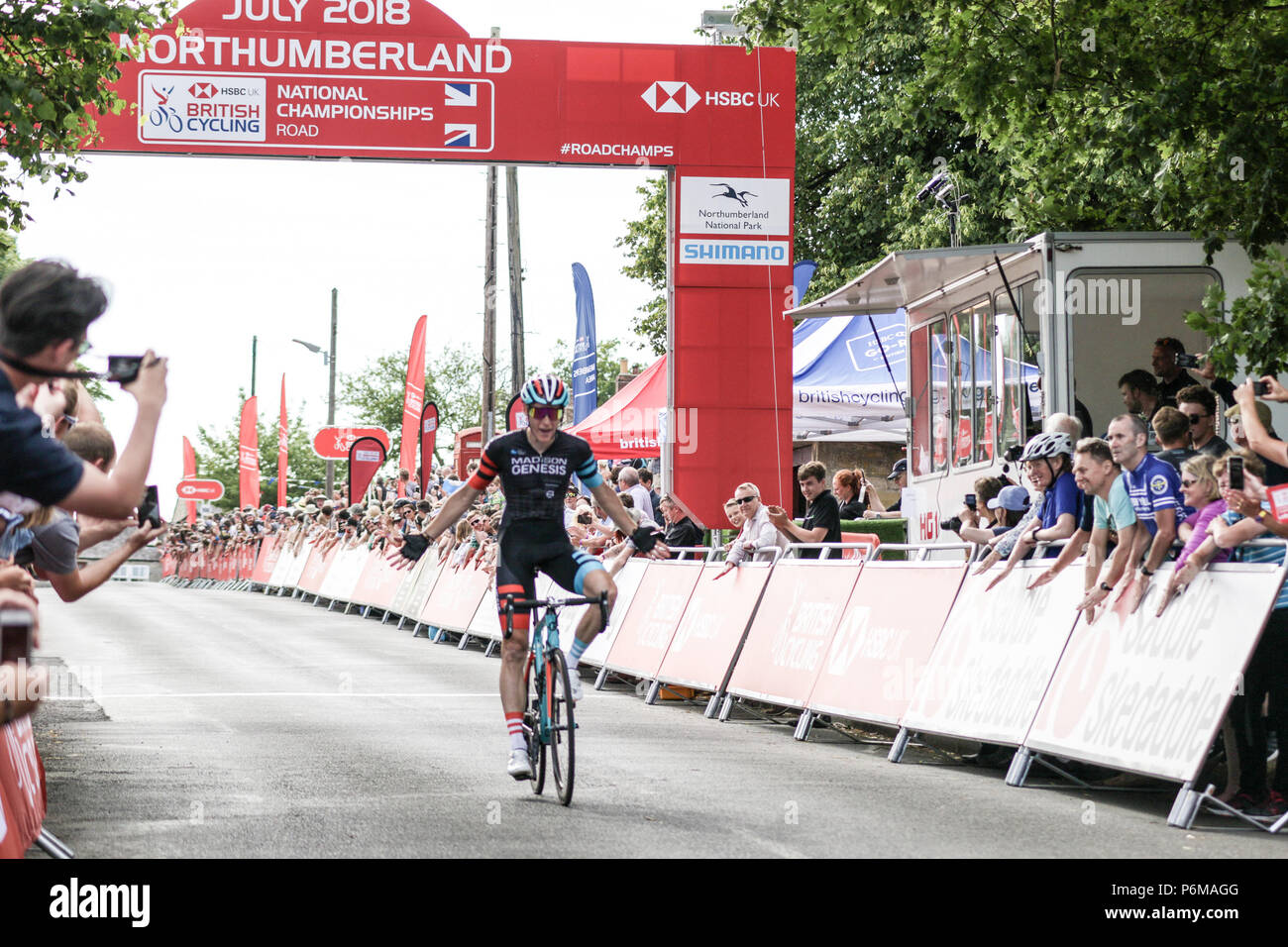 Northumberland, Royaume-Uni. 1er juillet 2018. Connor Swift, de Madison Genèse prend l'or et est couronné champion national dans la course élite hommes : Crédit Crédit : Dan Dan Cooke Cooke/Alamy Live News Banque D'Images