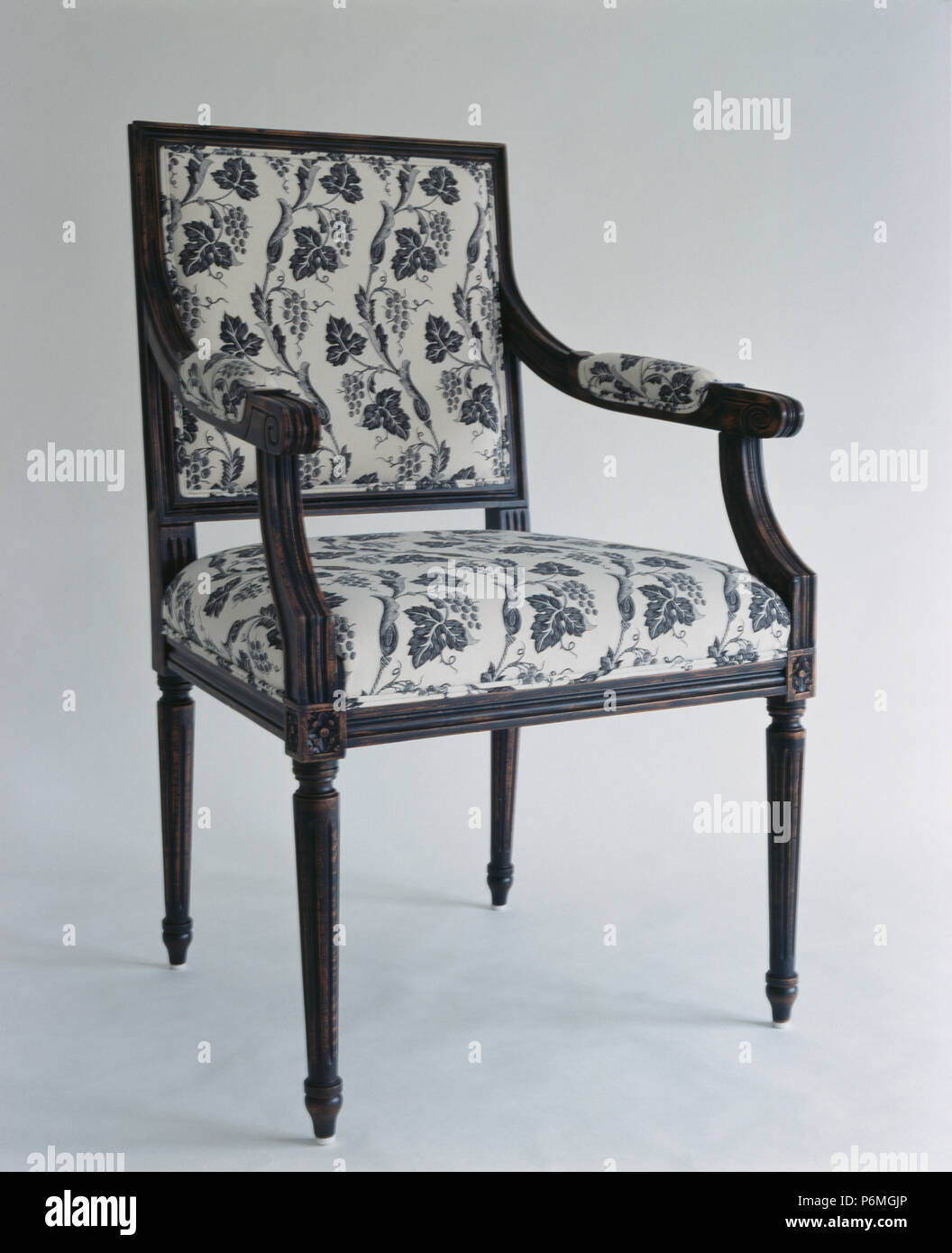 Close-up de chaise recouverts de tissu de la feuille de vigne Banque D'Images