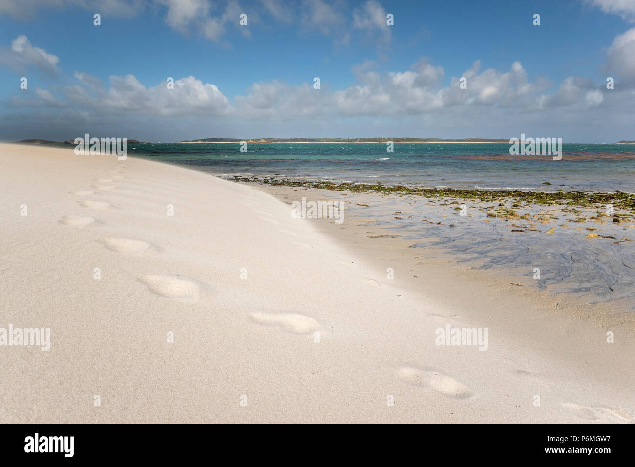 Des traces de pas dans le sable ; Bar ; St Mary's, Îles Scilly ; UK Banque D'Images