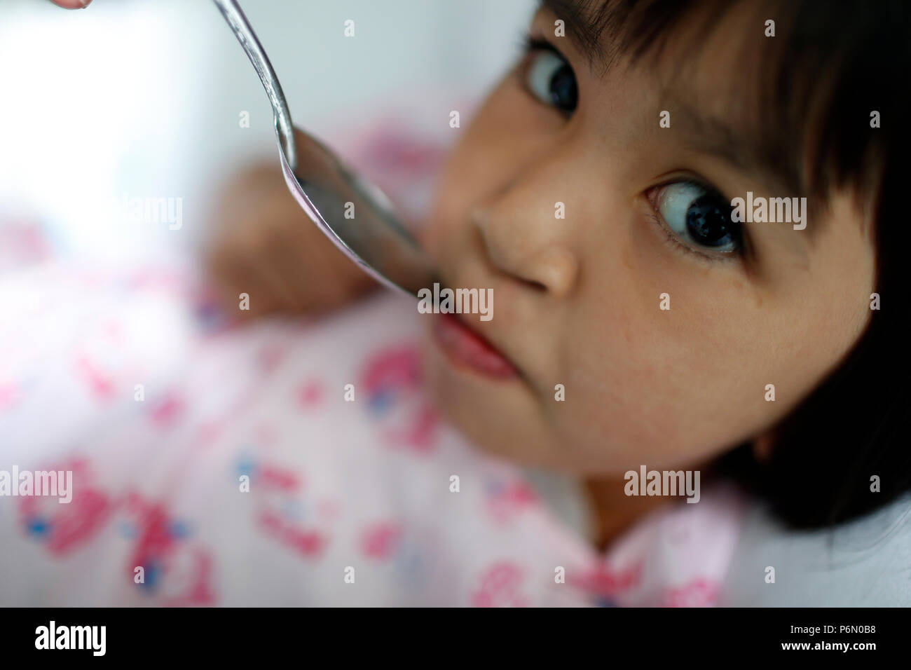 Tam Duc cardiologie Hôpital. Enfant souffrant de maladie cardiaque. Ho Chi Minh Ville. Le Vietnam. Banque D'Images