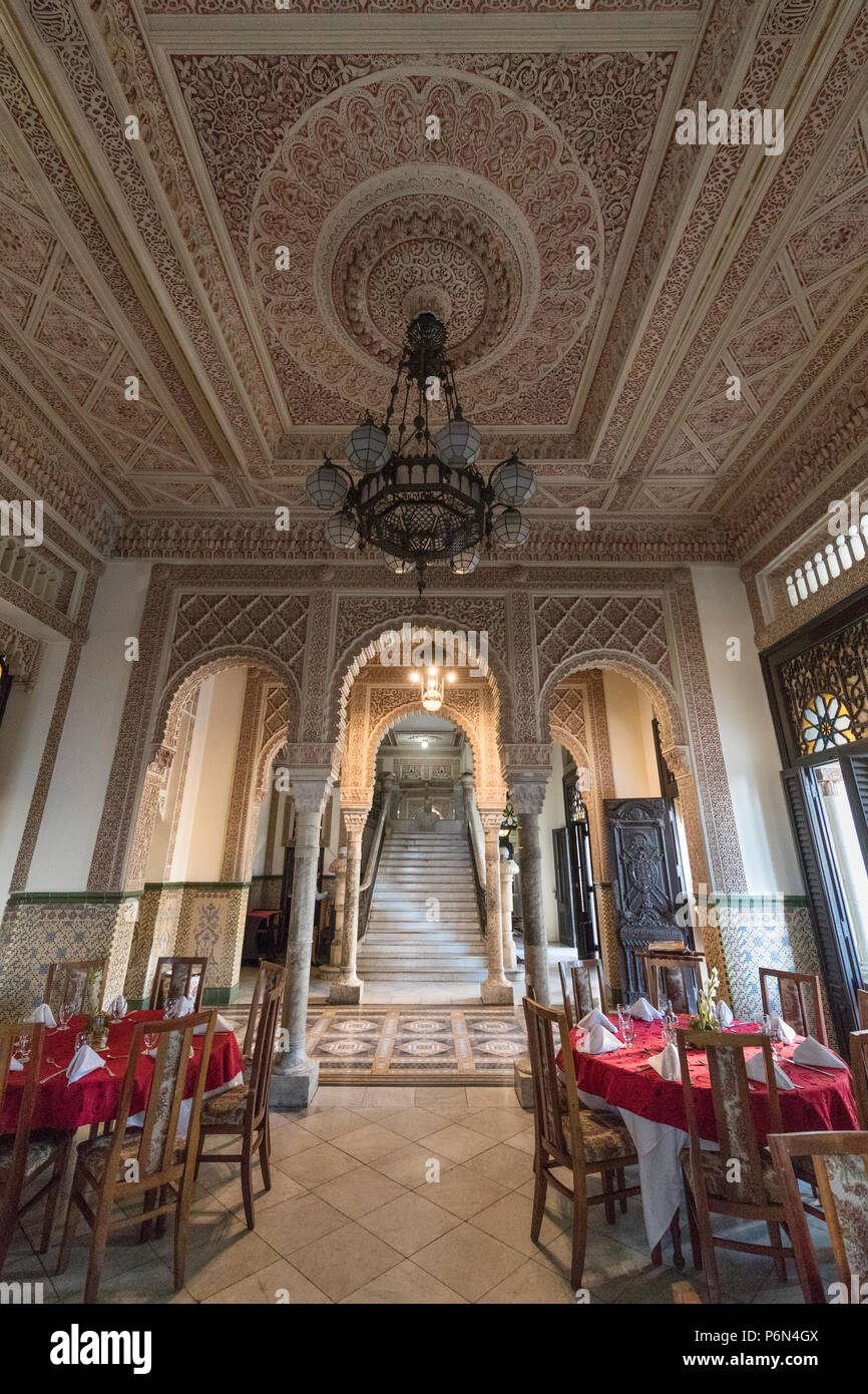 Vue de l'intérieur de l'Palacio de Valle, Valle's Palace, à Punta Gorda, Cienfuegos, Cuba. Banque D'Images