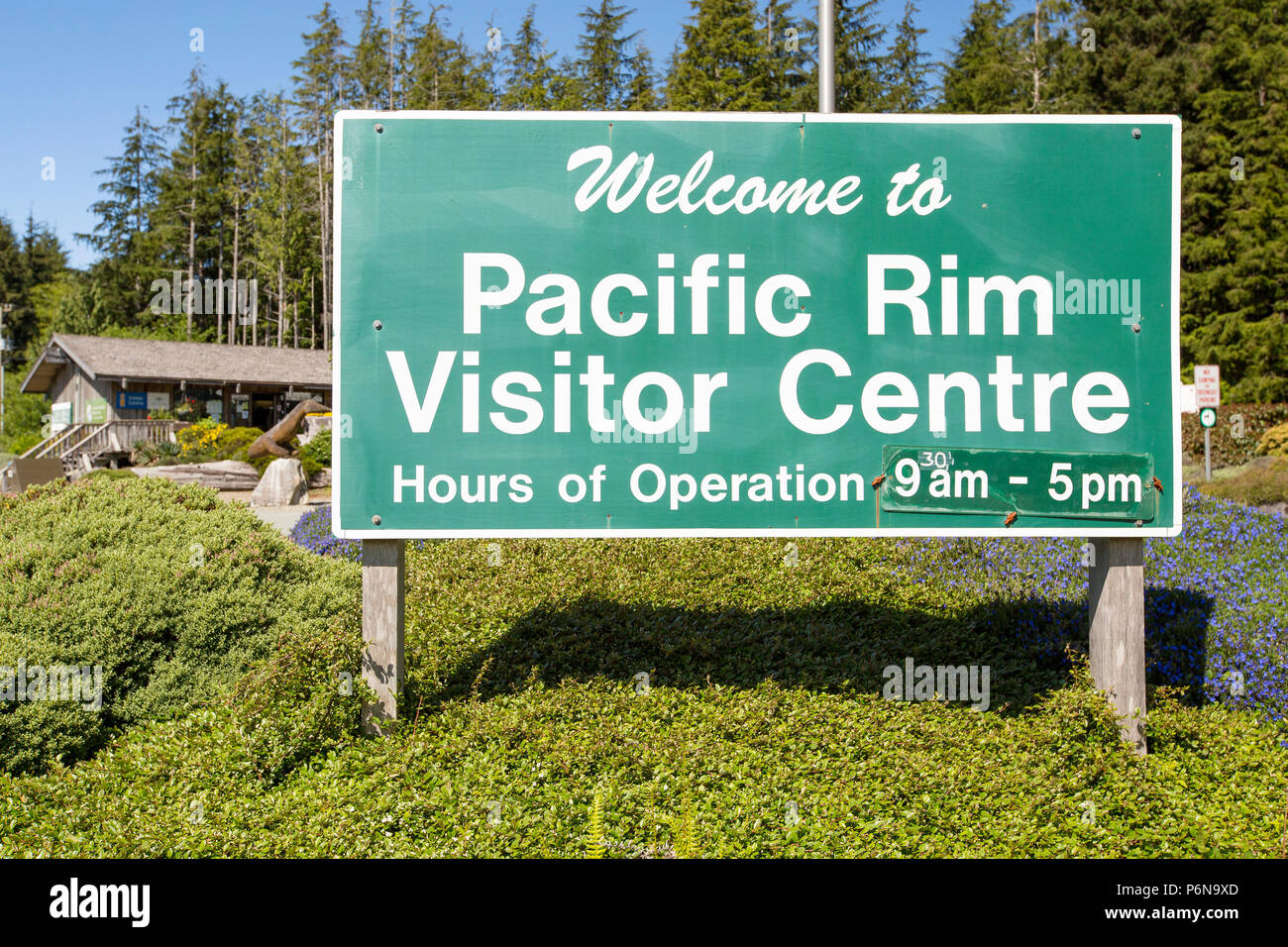 Centre des visiteurs de la région du Pacifique, l'île de Vancouver, Colombie-Britannique signe. Banque D'Images