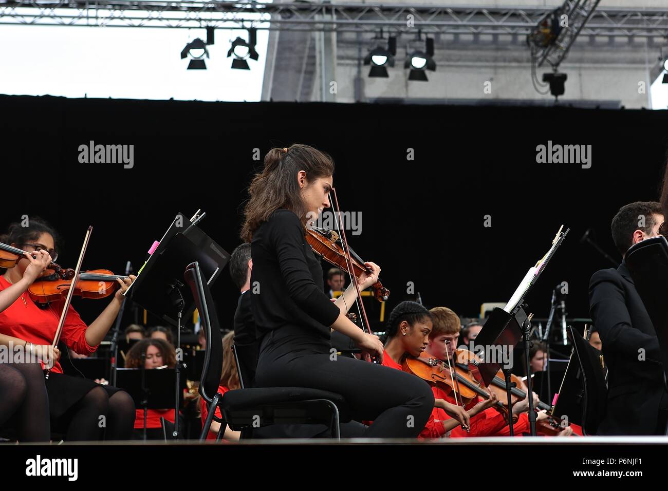 Sir Simon Rattle et grands de Londres à la concert Trafalgar Square le dimanche 1 juillet 2018 Banque D'Images