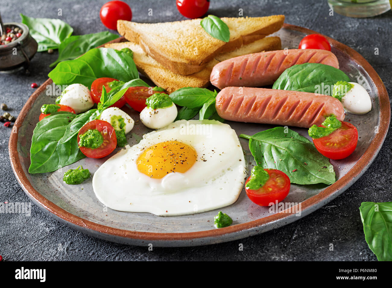 PHOTO LIBRE DE DROIT DE SAINE BASILIC GRILL%EF%BF%BD PHOTO LIBRE DE DROIT DE SAINE BASILIC GRILL%EF%BF%BD