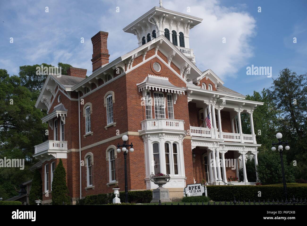 Galena, Illinois, USA. L'hôtel Belvedere et jardins à Galena, Illinois. Le belvédère a été construit en 1857 et est ouvert au public pour des visites. Banque D'Images