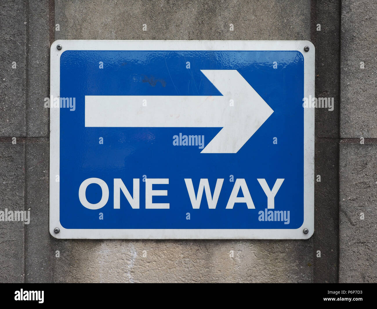 Les panneaux de réglementation, d'une façon signe de la circulation du trafic Banque D'Images