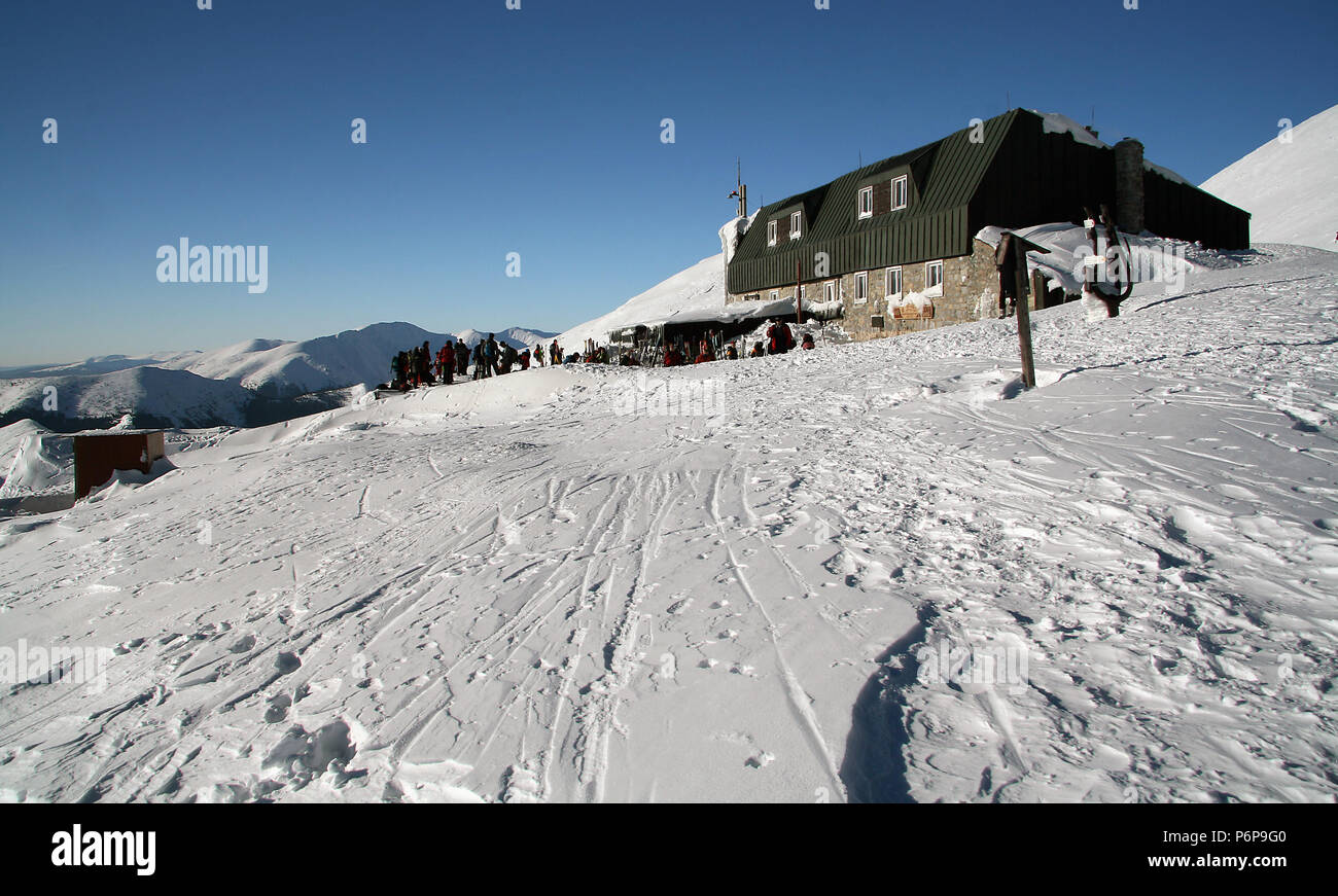 Chalet alpin dans les Basses Tatras Slovaquie Nom du chalet est Chata M.R. Stefanika Banque D'Images