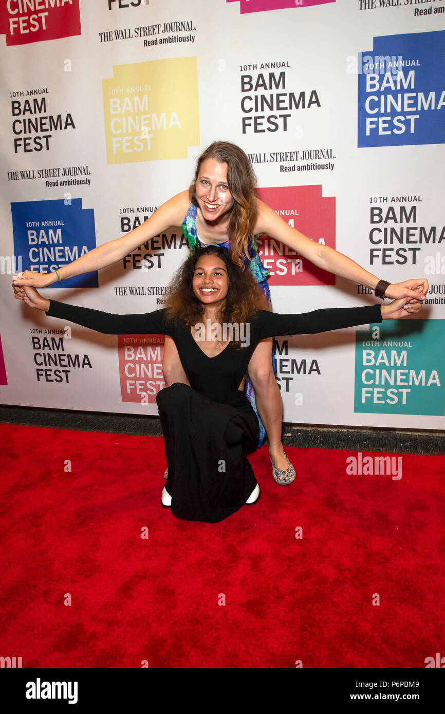 New York, NY - 30 juin 2018 : Josephine Decker et Helena Howard assister à la 10e édition de la soirée de clôture BAMcinemaFest projection d'Madeline Madeline à BAM Harvey Theater Banque D'Images