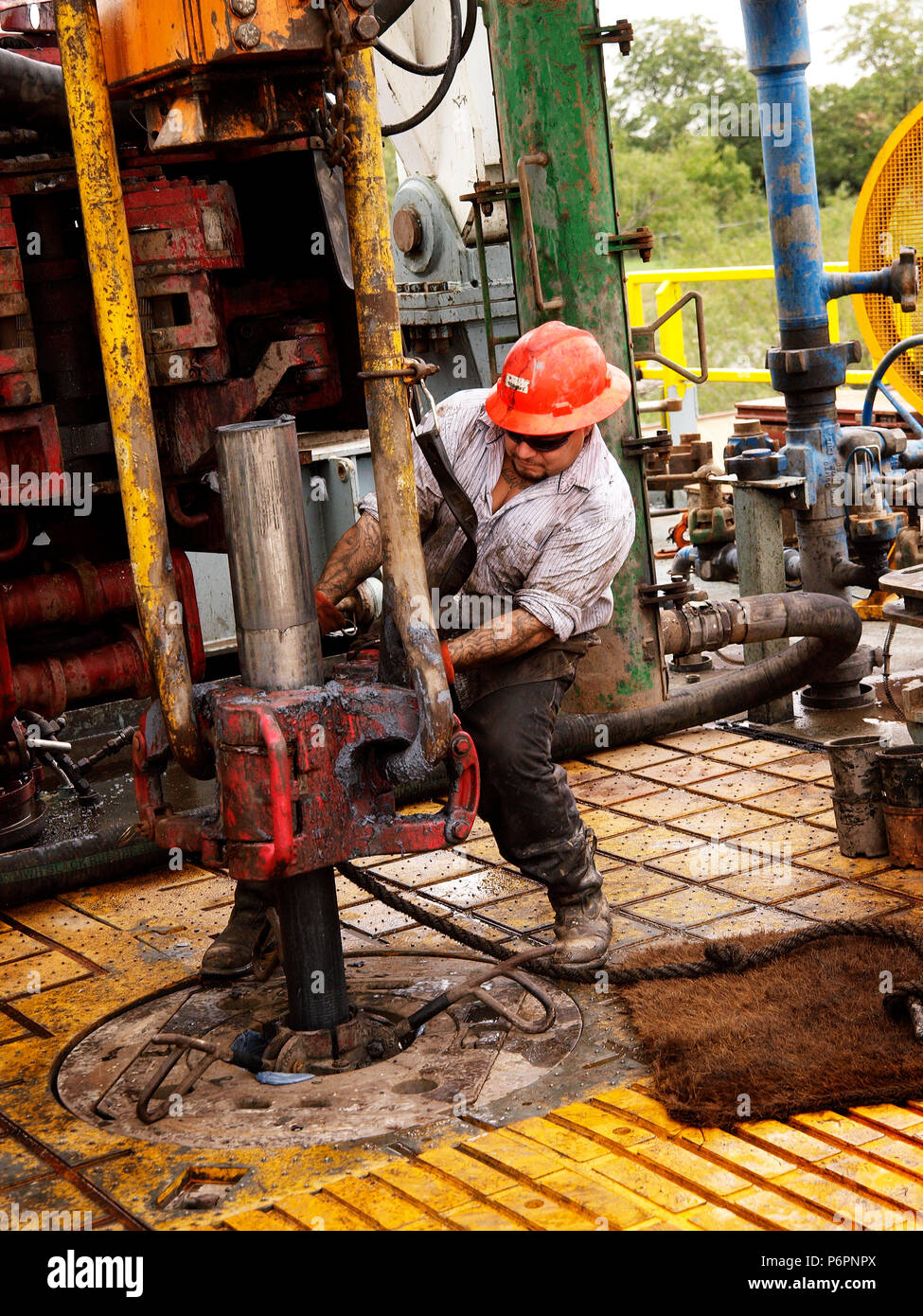 La fracturation et la haute pression dans le forage horizontal, North Texas Champ,Barnett a commencé l'industrie pétrolière qui a fait le succès des États-Unis un chef de file dans le pétrole et le gaz naturel. Banque D'Images