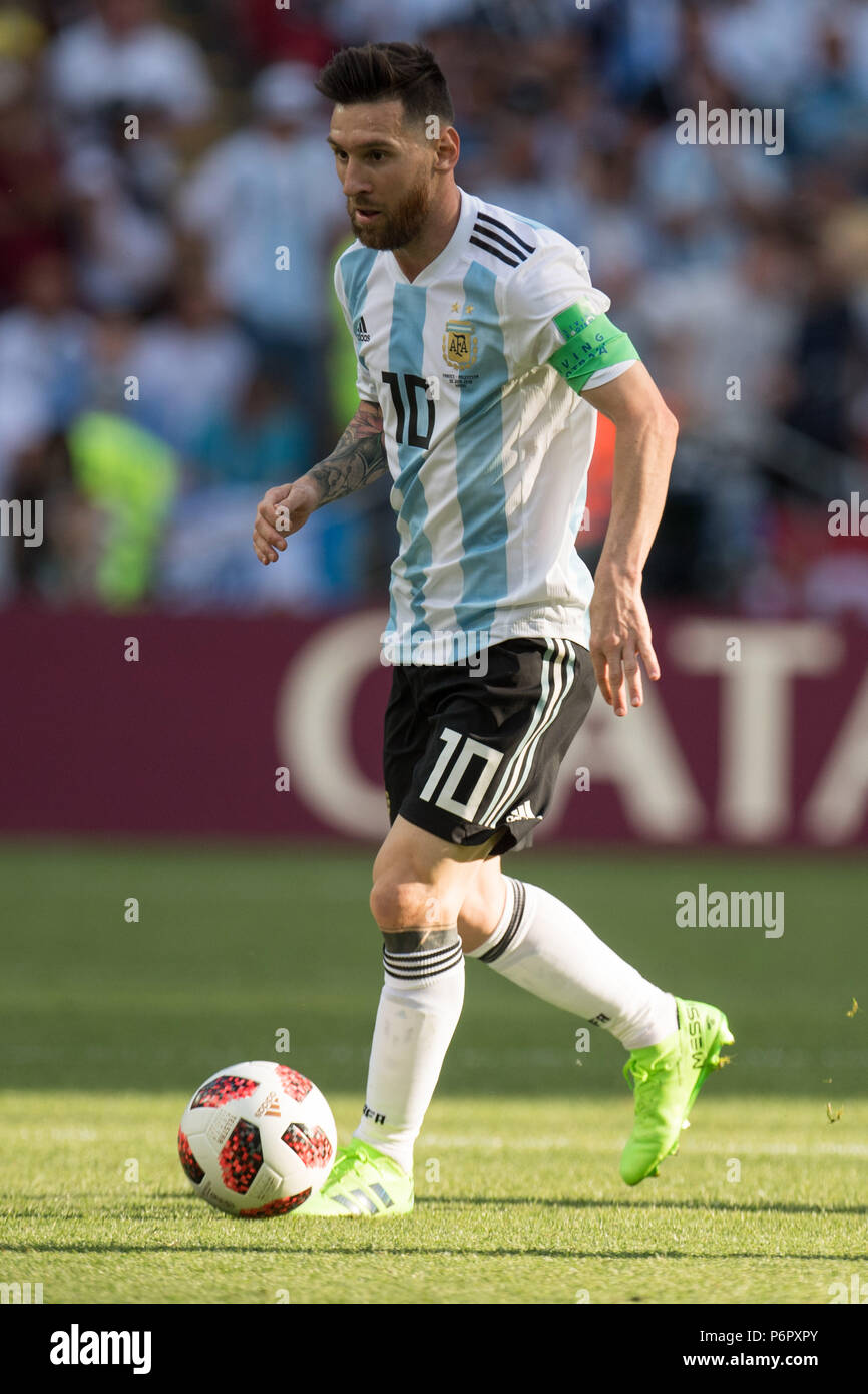 Kazan, Russie. 30 Juin, 2018. Lionel Messi (ARG) avec ballon, Simple action  avec Ball, Action, plein la figure, Portrait, France (FRA) - Argentine  (ARG) 4 : 3, Série de 16, 50, Jeu