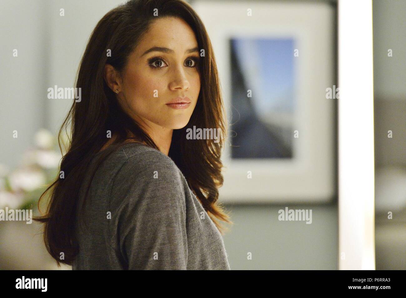 Suits Série TV (2011 - ) FRANCE créé par Aaron Korsh 2016 Saison 5, épisode 14 : Self Défense Réalisation : Patrick J. Adams Meghan Markle Banque D'Images