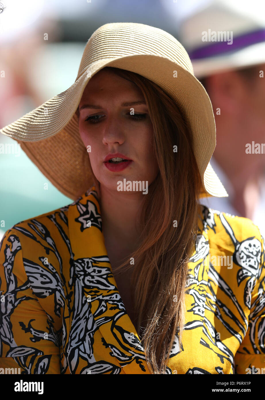 Spectateurs le premier jour des championnats de Wimbledon au All England Lawn tennis and Croquet Club, Wimbledon. APPUYEZ SUR ASSOCIATION photo. Date de la photo: Lundi 2 juillet 2018. Voir PA Story TENNIS Wimbledon. Le crédit photo devrait se lire: Steven Paston/PA Wire. Banque D'Images