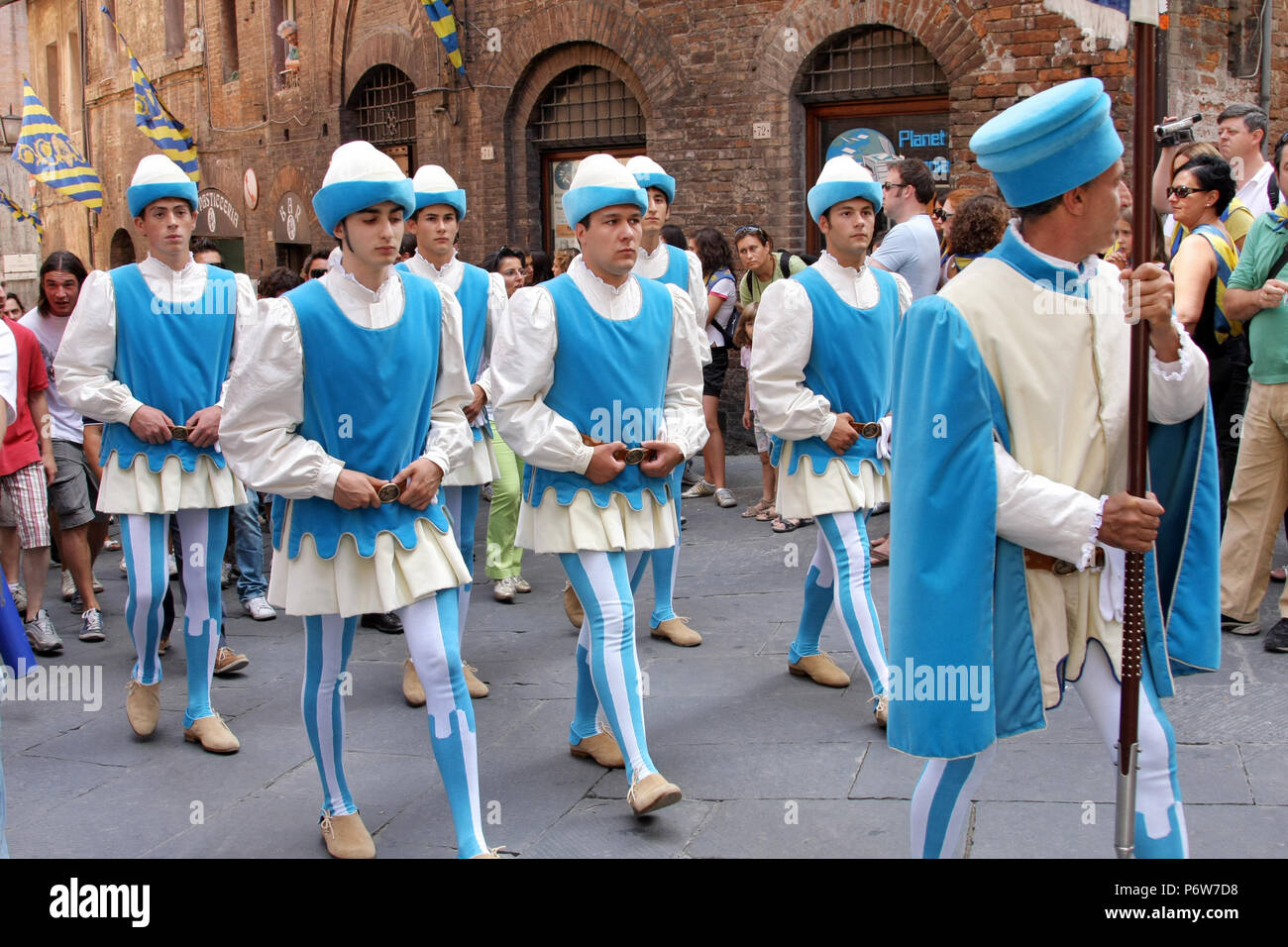 Sienne, ITALIE - 16 août 2008 : Marching Band au festival Palio di Siena, Sienne (Sienne), province de Sienne, Toscane, Italie Banque D'Images