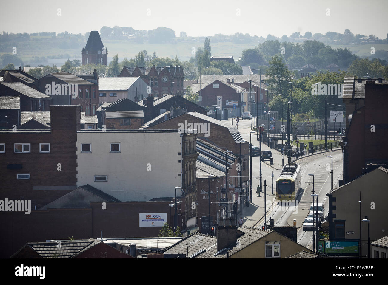 Le centre-ville de Rochdale, au tramway Metrolink link permet de façon Drake Street, Greater Manchester Banque D'Images