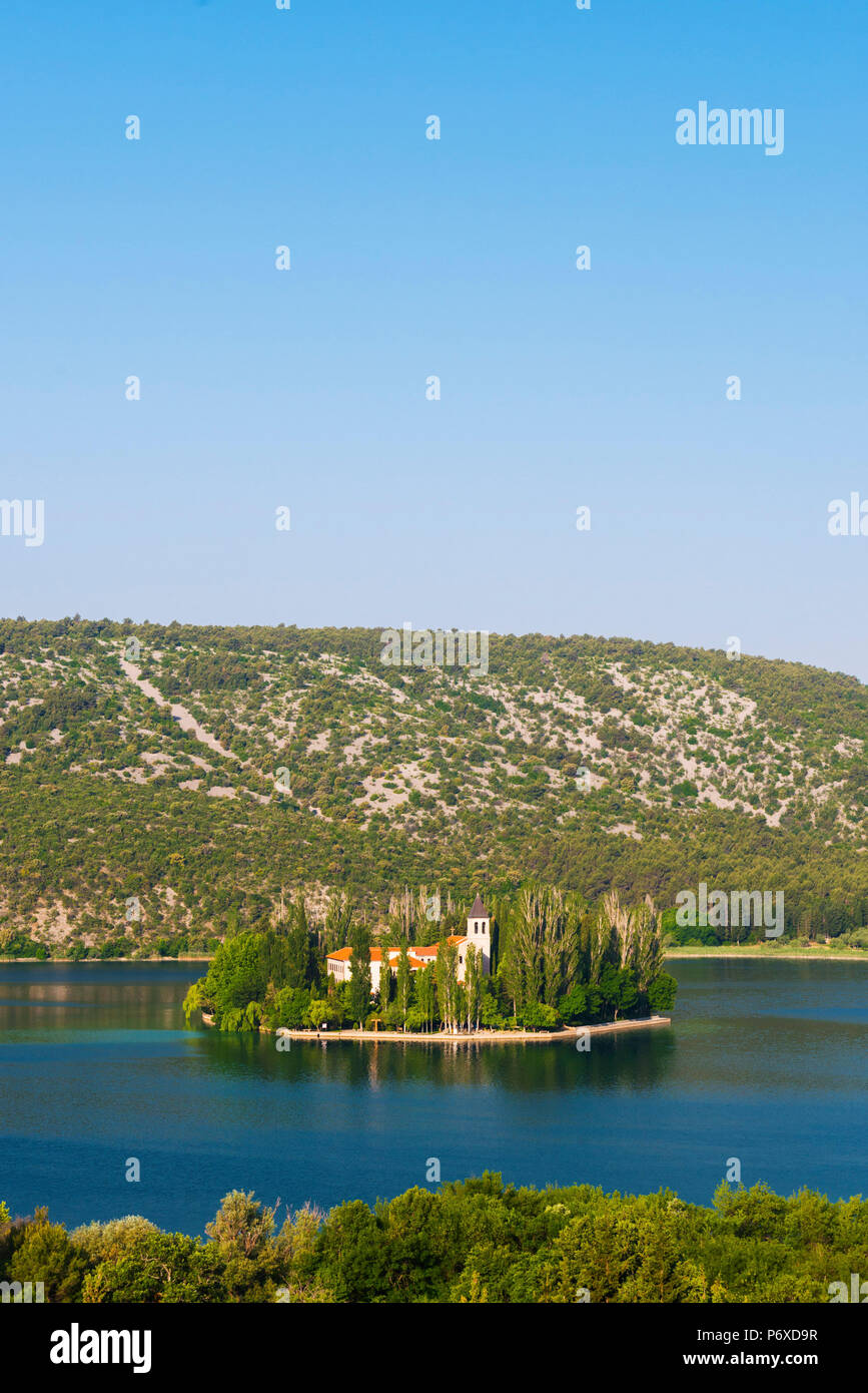 Dalmatie, Croatie, Visovac. Le monastère franciscain catholique romaine dans le parc national de Krka Banque D'Images