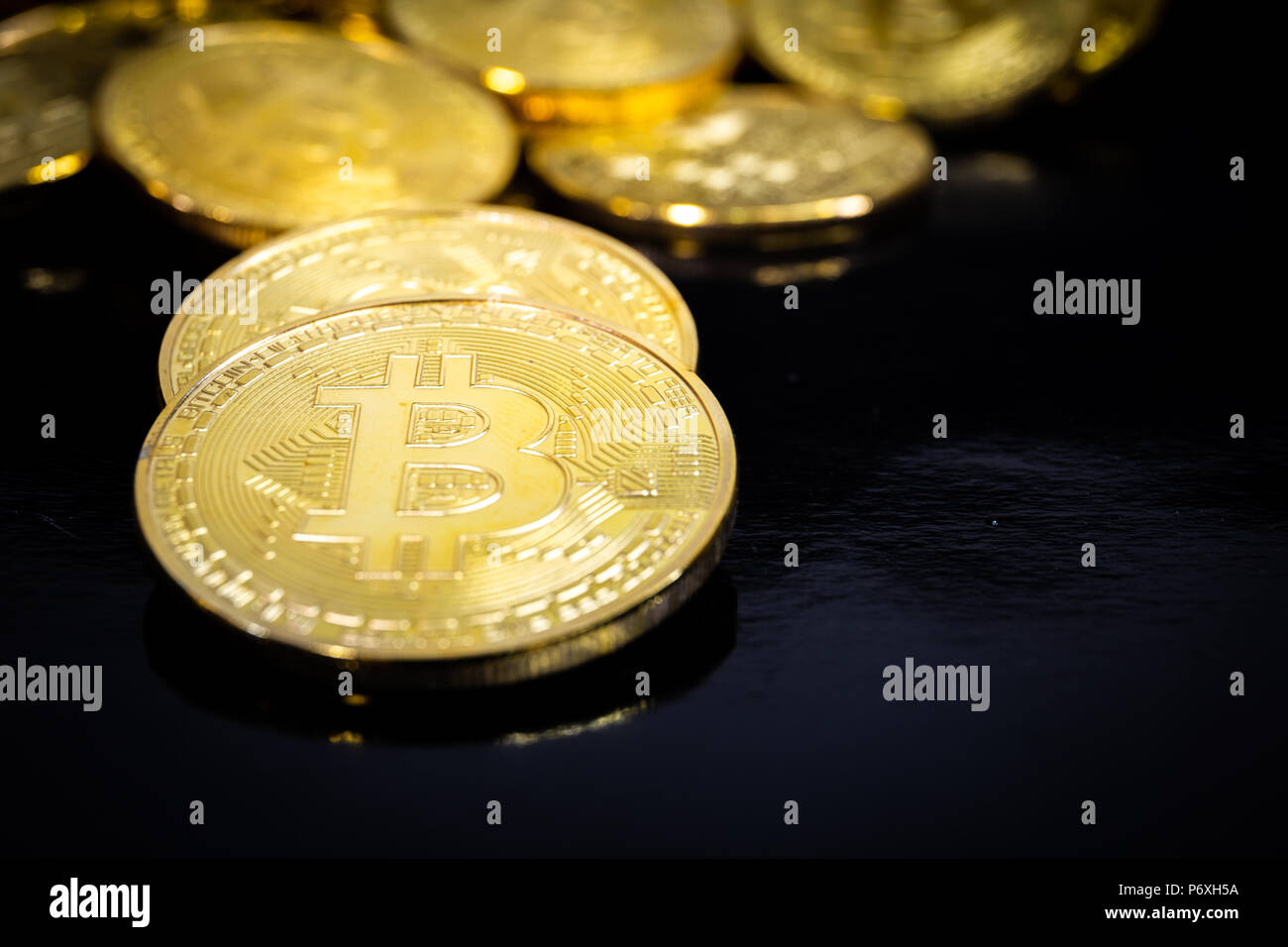 Close up Bitcoin. Peu physique de monnaie. La monnaie numérique Banque D'Images