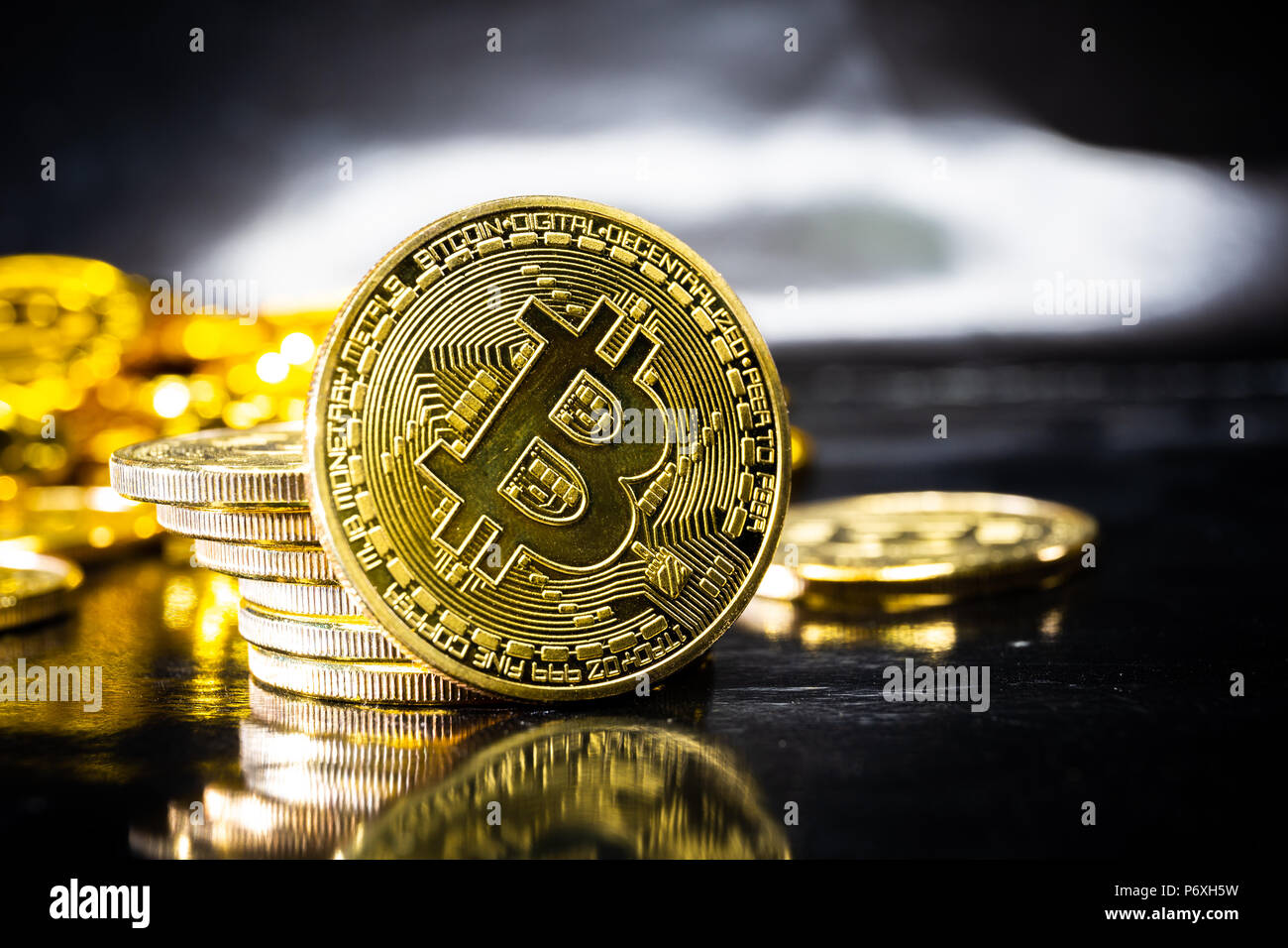 Close up Bitcoin. Peu physique de monnaie. La monnaie numérique Banque D'Images