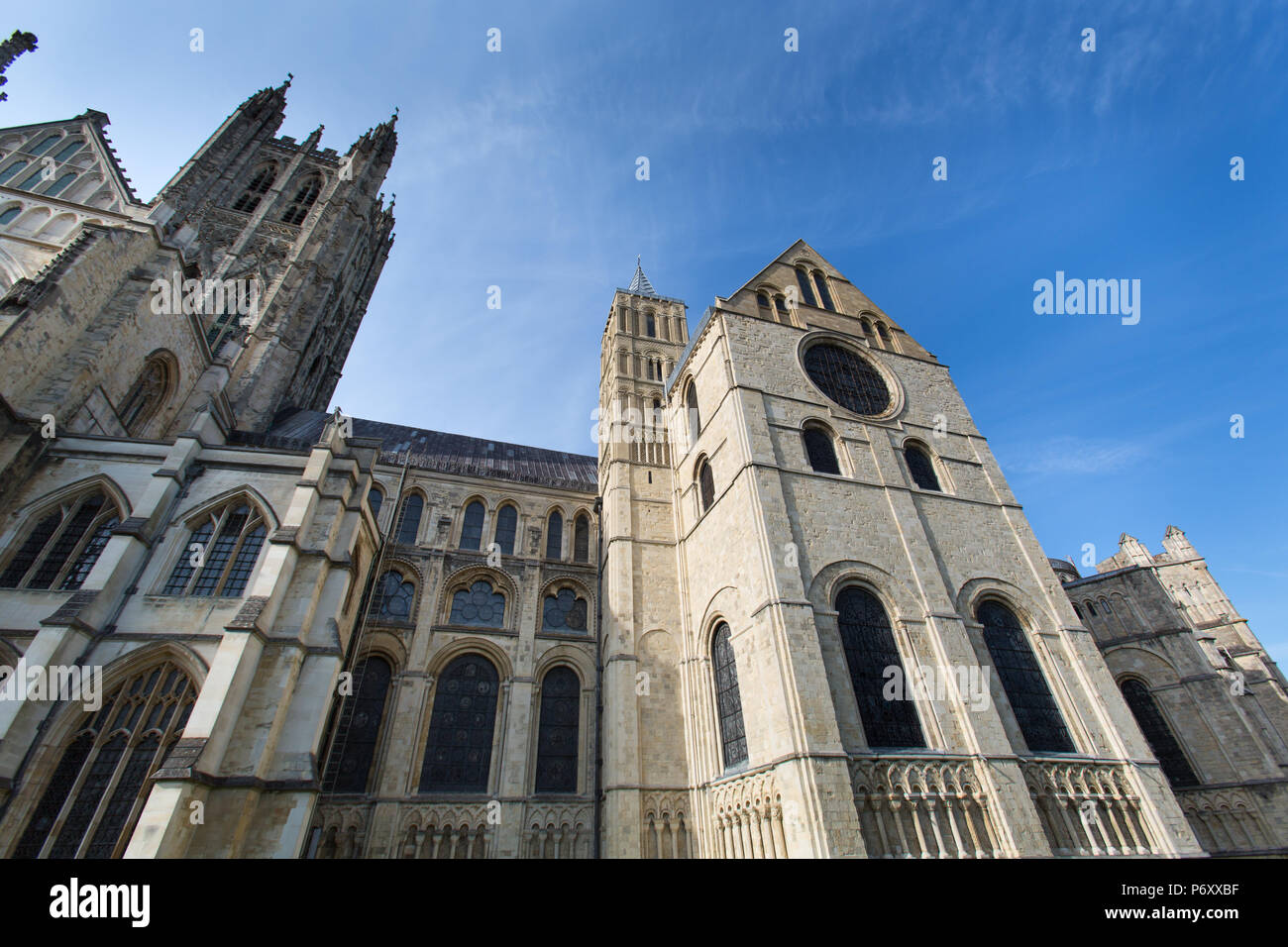 Ville de Canterbury, Angleterre. Vue pittoresque de la façade sud de la Cathédrale de Canterbury. Banque D'Images