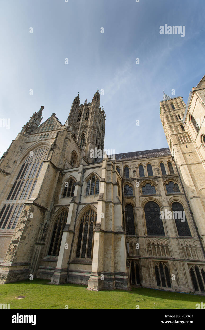 Ville de Canterbury, Angleterre. Vue pittoresque de la façade sud de la Cathédrale de Canterbury. Banque D'Images