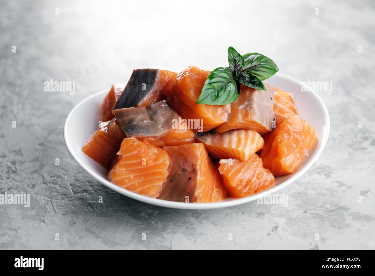 Morceaux de poisson filet de saumon Banque D'Images