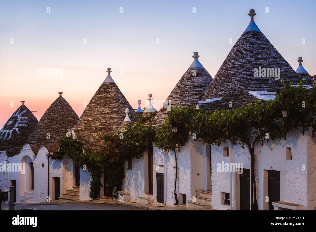 Trulli Alberobello, vallée d'Itria, Pouilles, Italie Banque D'Images