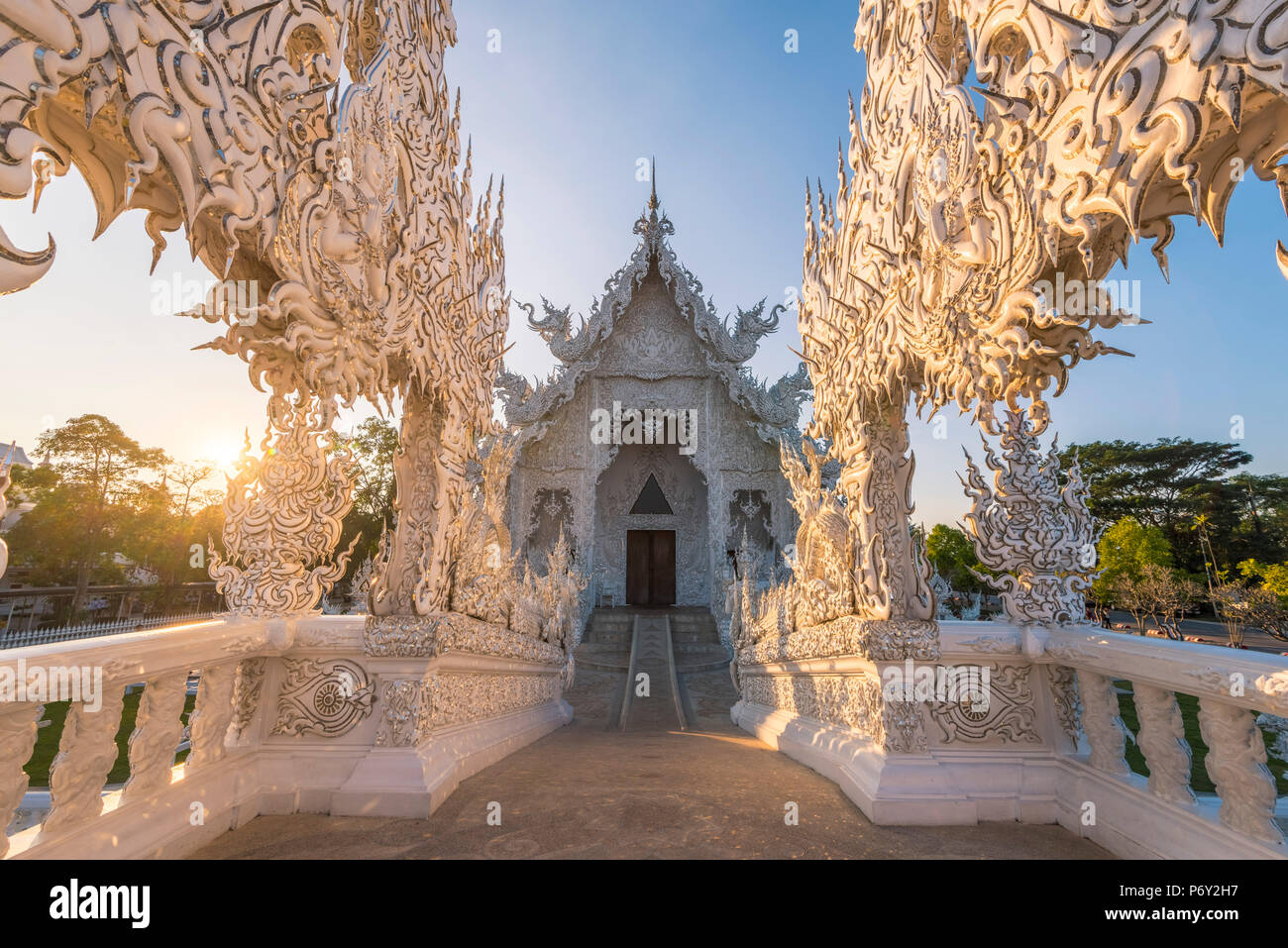 Wat Rong Khun (Temple blanc), Chiang Rai, Thaïlande. Banque D'Images