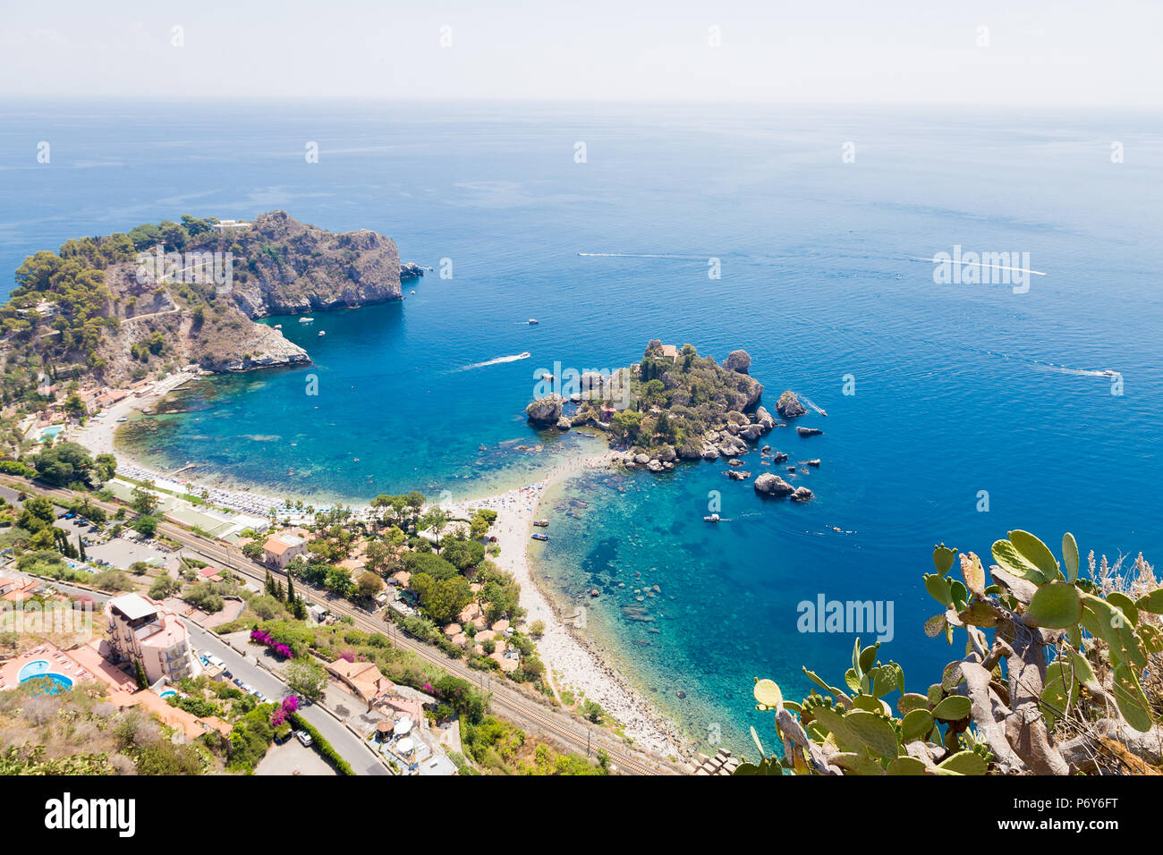 Vue de l'Isola Bella à Taormina, Sicile, Italie Banque D'Images