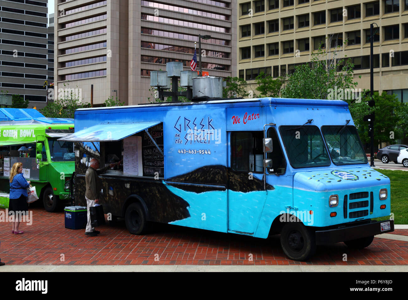 Camion alimentaire mobile vendant la nourriture grecque, Inner Harbor, Baltimore, Maryland, USA Banque D'Images