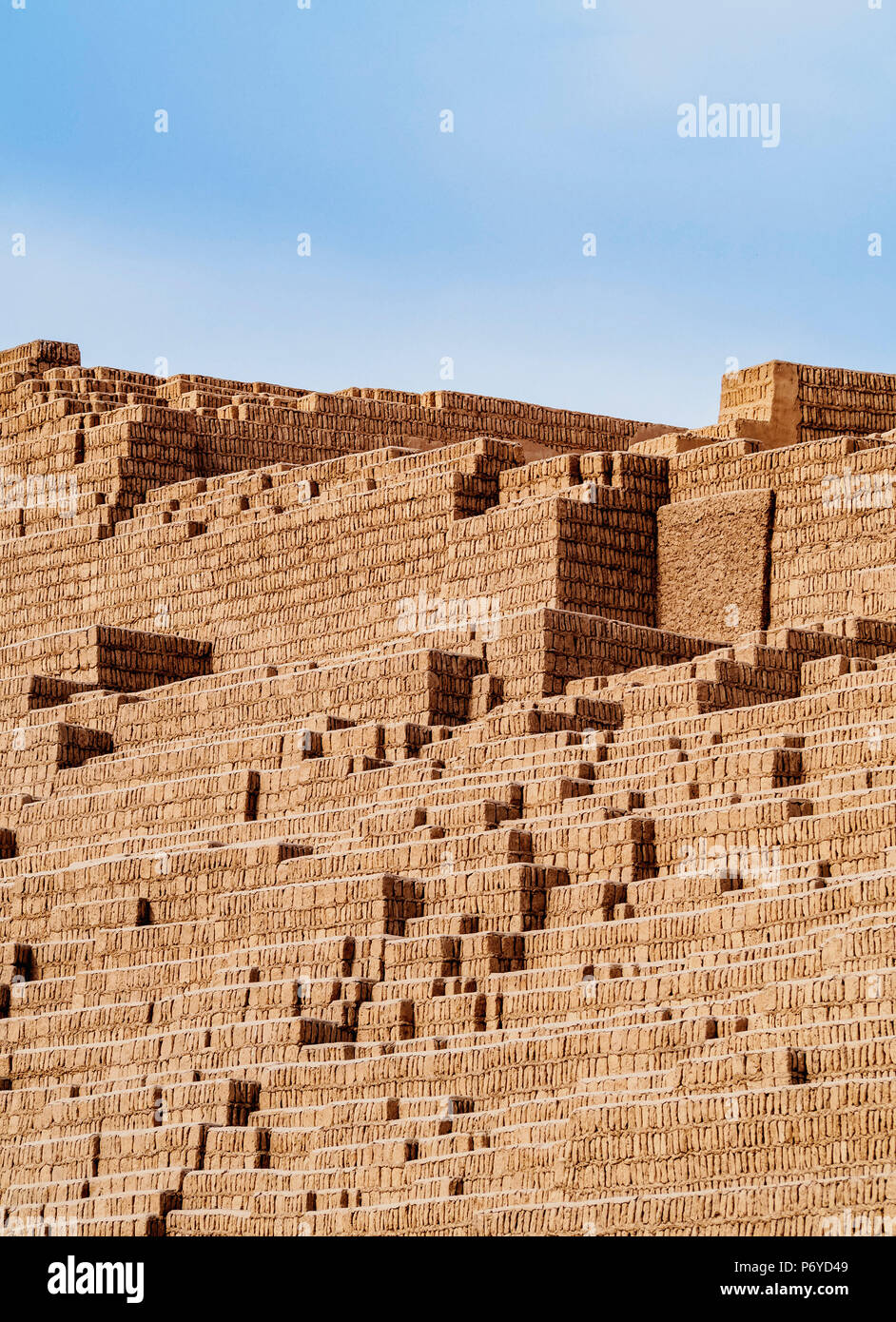 Pyramide Huaca Pucllana, Miraflores, Lima, Pérou Banque D'Images