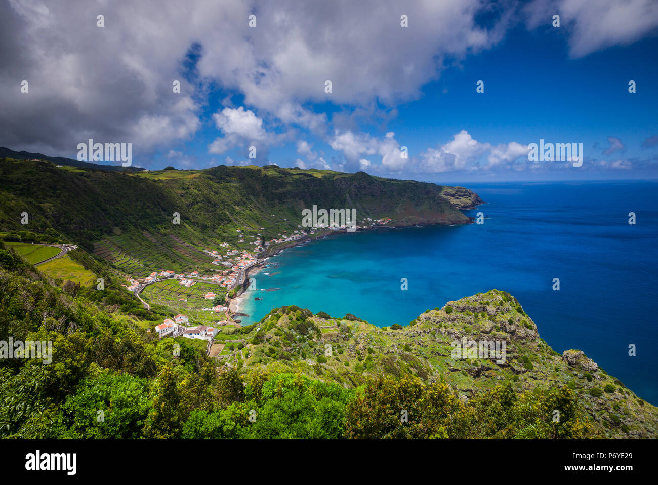 Portugal, Azores, Santa Maria, île de Sao Lourenço avec le Baia do Sao Lourenco bay Banque D'Images