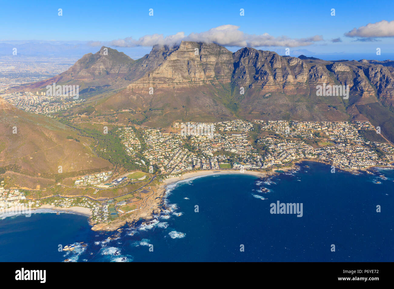 L'Afrique du Sud, Western Cape, Cape Town, vue aérienne de la ville du Cap et la montagne de la table Banque D'Images