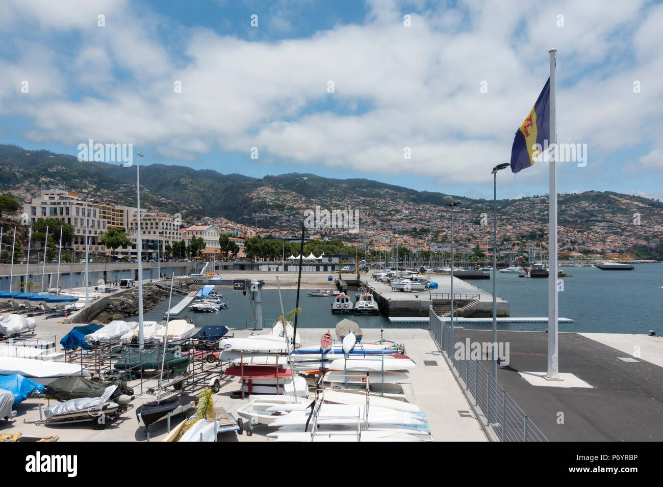 Port de Funchal à Madère, au Portugal. Banque D'Images