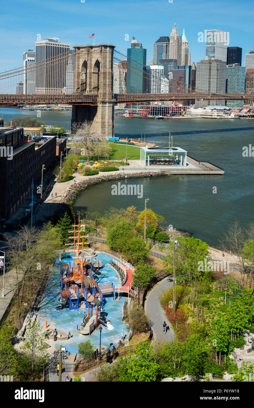 USA, New York, Brooklyn, DUMBO, Brooklyn Bridge Park Banque D'Images