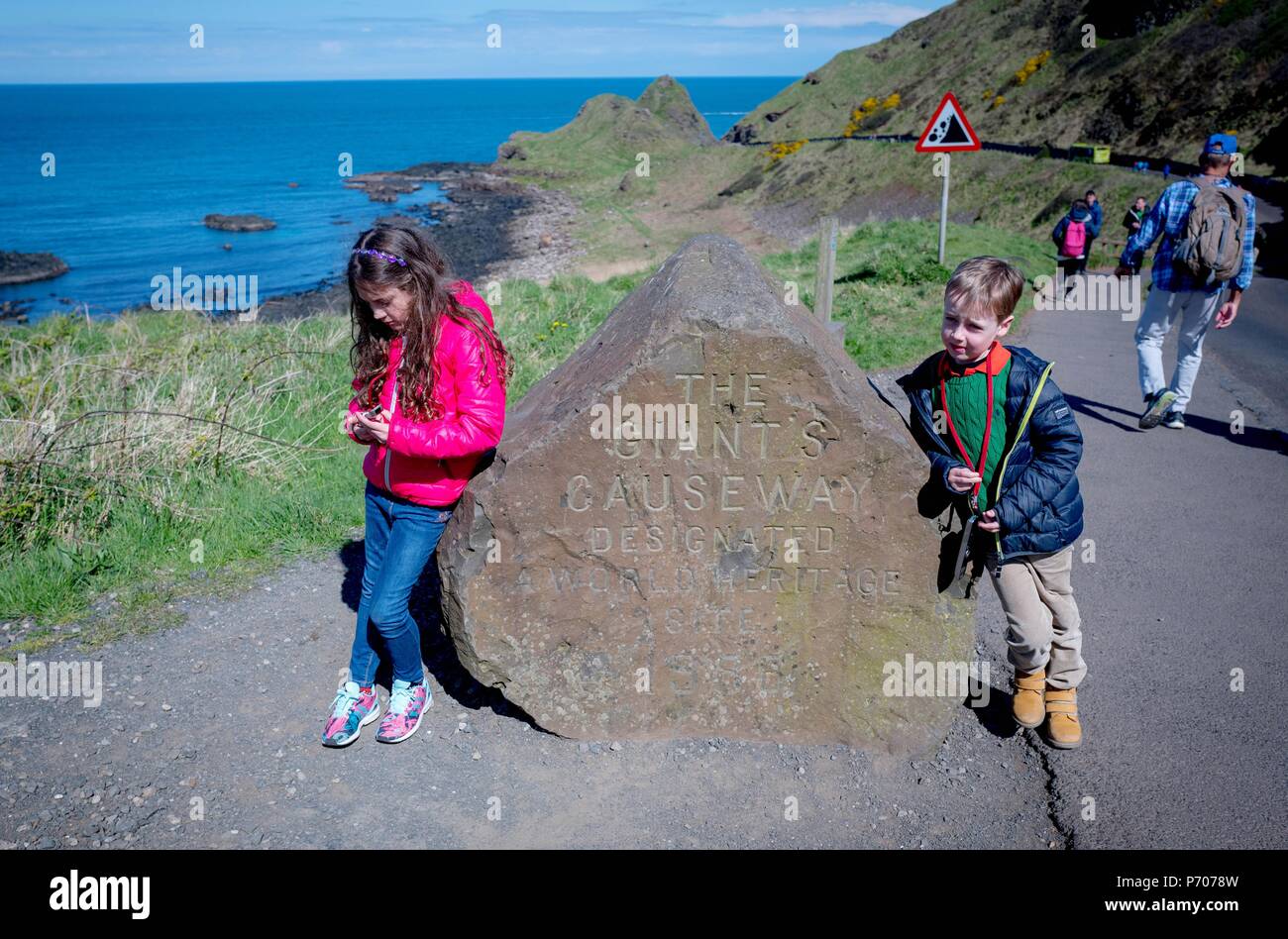 21/06/2018. L'Irlande du Nord, Royaume-Uni. La Chaussée des Géants en Irlande du Nord.Photo par Andrew Parsons Parsons/ Media Ltd Banque D'Images