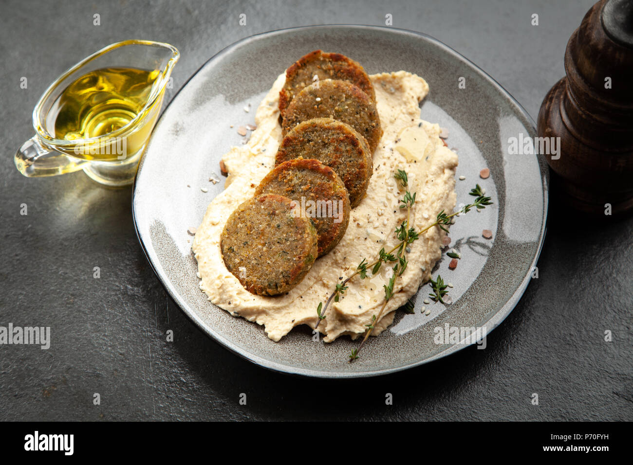 Falafels et l'hoummos Banque D'Images