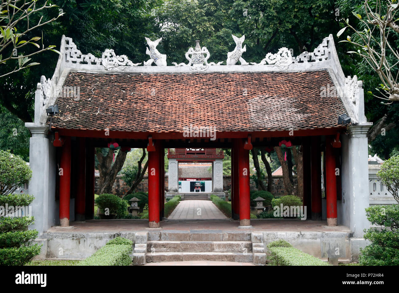 Le Temple de la littérature, un temple autrefois centre de l'apprentissage dans Hanoi, Vietnam, Indochine, Asie du Sud-Est, l'Asie Banque D'Images