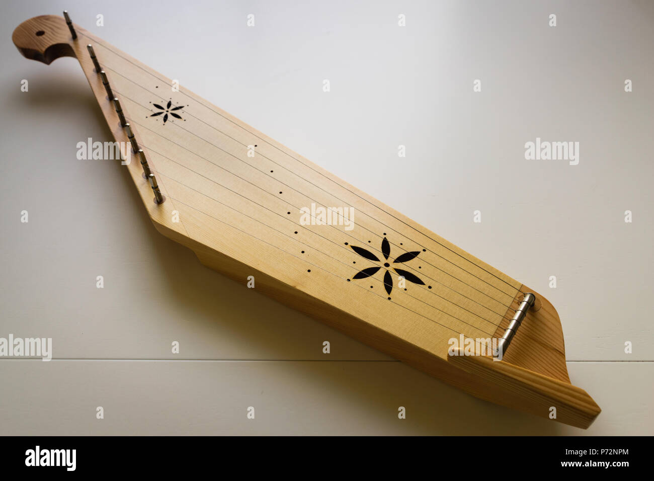 Kannel, harpe instrument de musique traditionnelle estonienne pour la musique folklorique en Estonie, en Finlande. Banque D'Images