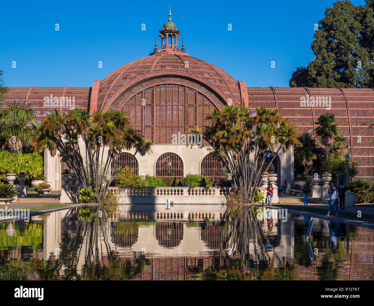 Bâtiment botanique et étang, Balboa Park, San Diego, Californie. Banque D'Images