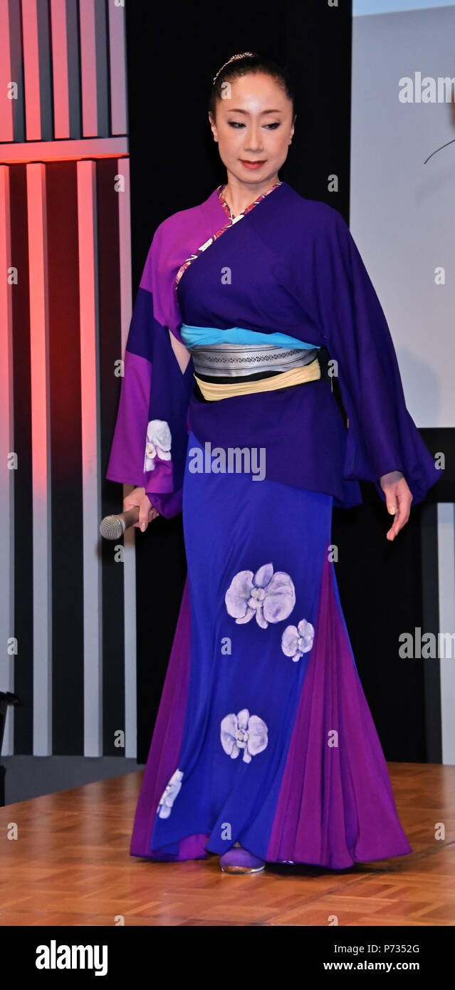 Mayumi kagita, le 3 juillet, Tokyo, Japon : Bailaora Mayumi kagita assister à une conférence de presse pour 'ay Sonezaki Shinju" au studio Imagine à Tokyo, Japon, le 3 juillet 2018. Banque D'Images