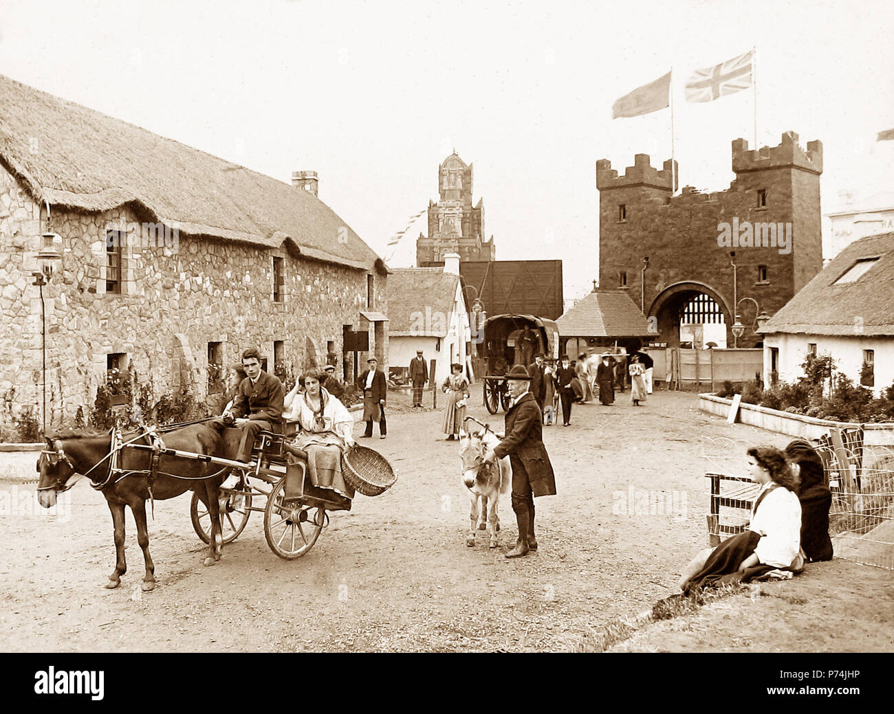 Le village irlandais, l'exposition franco-britannique à White City, Londres, en 1908 Banque D'Images