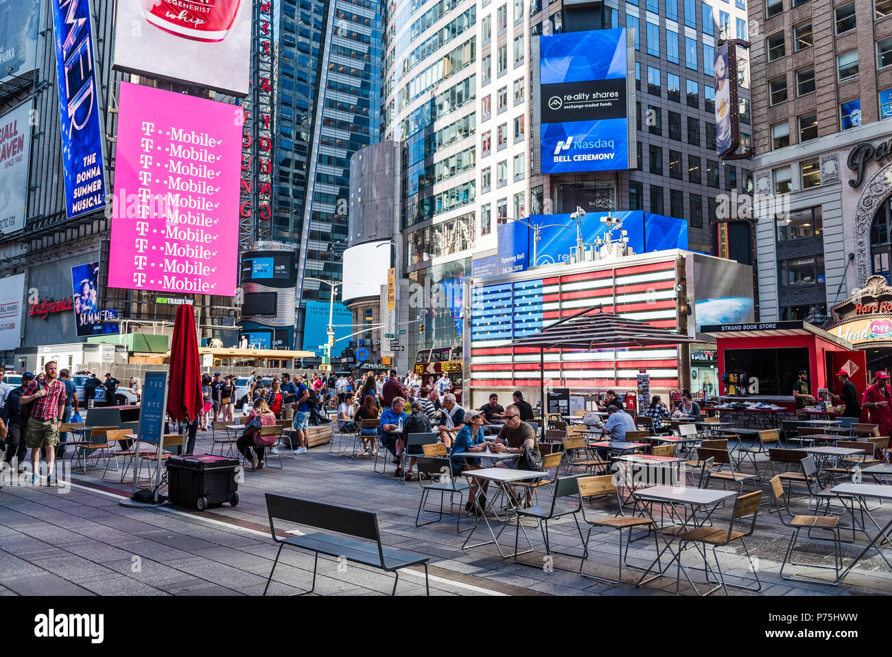 Madrid, Espagne - 26 juin 2018 : forces armées américaines de recrutement à Times Square à Manhattan Banque D'Images