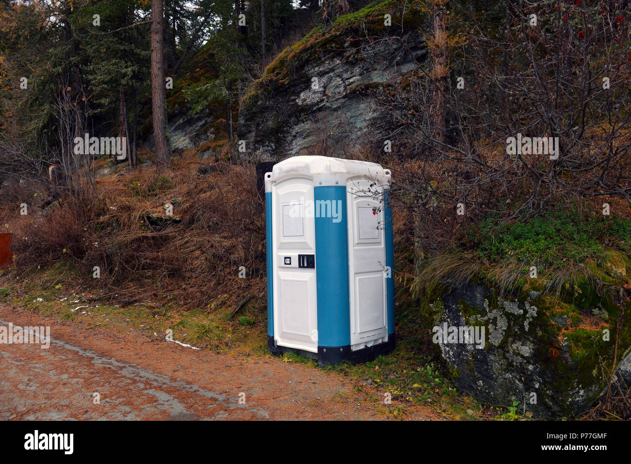 Toilettes à compostage dans un parc en Suisse Banque D'Images