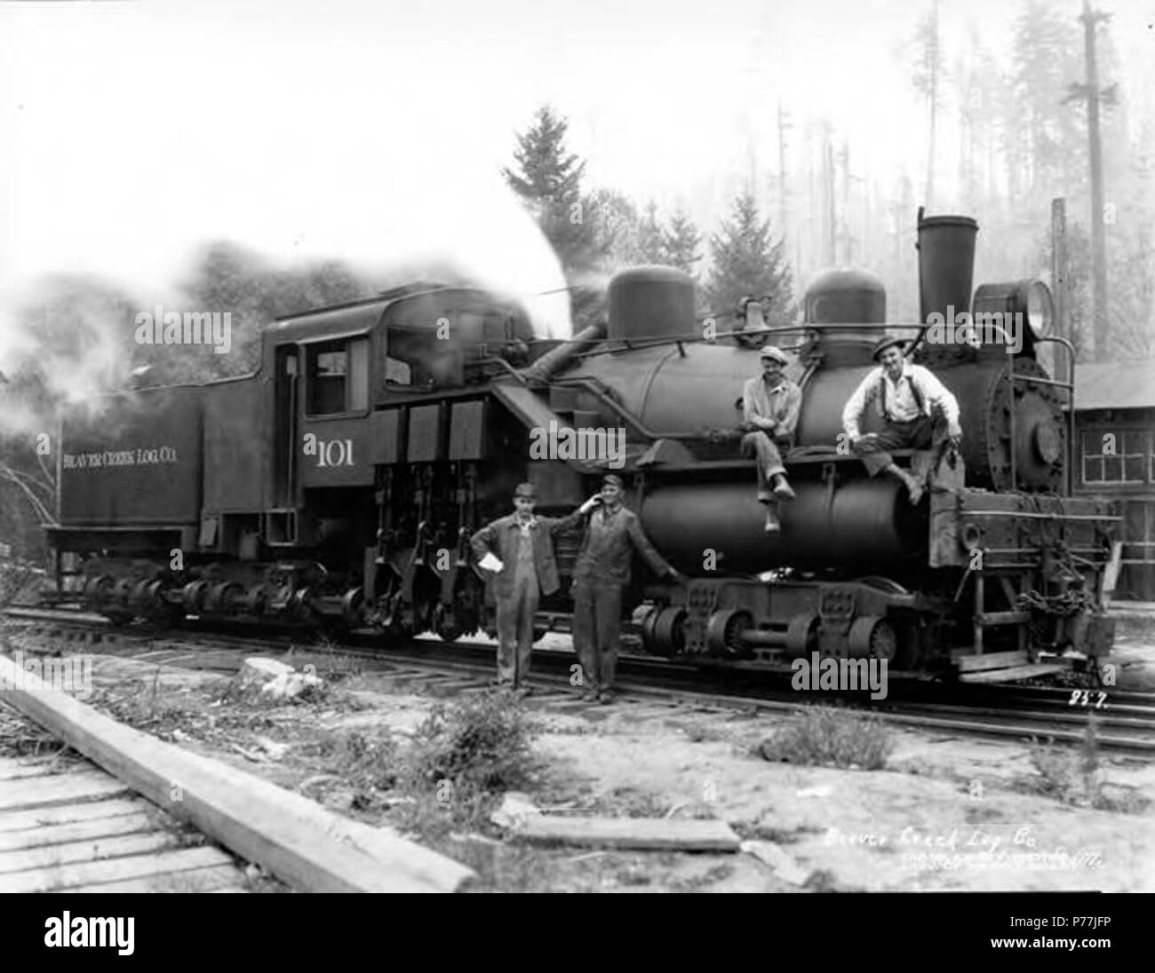 . Anglais : locomotive Shay # 101, Beaver Creek Logging Company, Gore, ca. 1922 . Anglais : cette société probablement exploité dans Cabanaconde, dont le siège est à Portland et devint le Connacher Logging Company en 1925. Légende le droit : Beaver Creek Log Co, no 857 PH Coll 516,59 Sujets (LCSH) : xyz . vers 1922 locomotive Shay 11 -101, Beaver Creek Logging Company, Gore, ca 1922 (KINSEY 2085) Banque D'Images