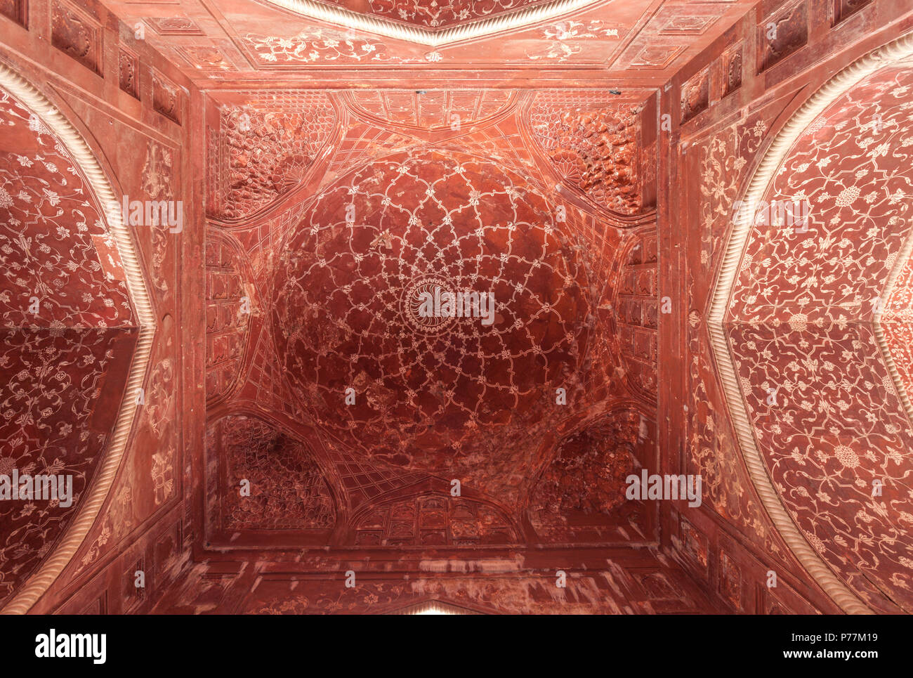 L'intérieur du plafond Mihman Khana, Taj Mahal, Agra, Inde Banque D'Images