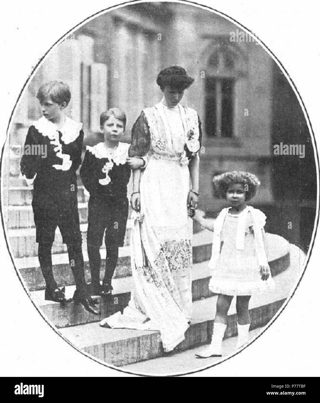 39 Isabel de Bélgica e Hijos Banque D'Images